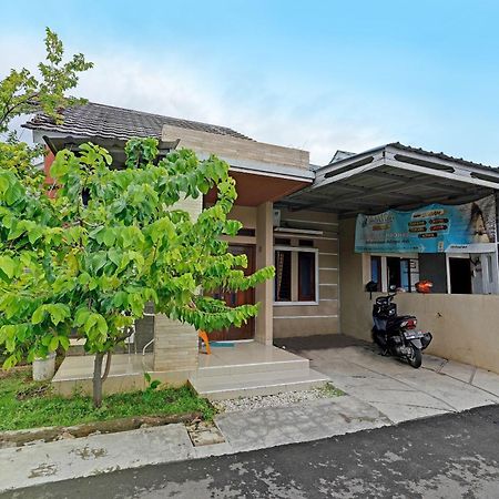 Oyo 91955 Pondokan Cempaka Cirebon Ngoại thất bức ảnh