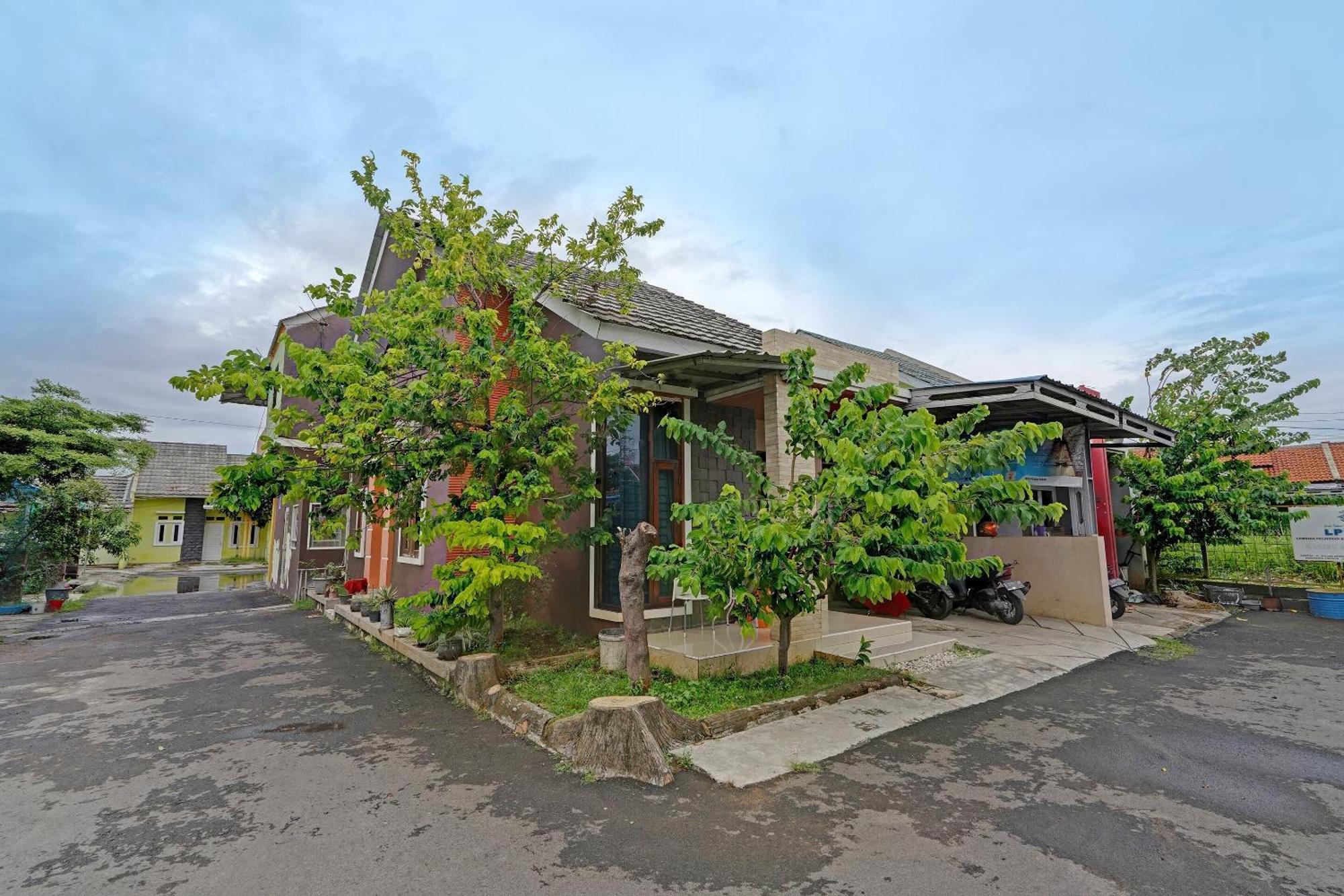 Oyo 91955 Pondokan Cempaka Cirebon Ngoại thất bức ảnh